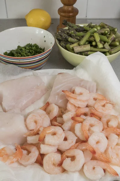 Preparação Jantar Com Bacalhau Camarão — Fotografia de Stock