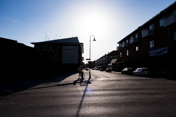 Sandviken Zweden Een Wielrenner Hoofdstraat — Stockfoto