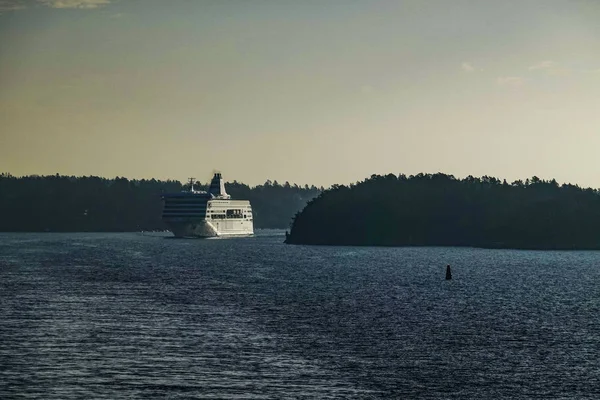 Στοκχόλμη Σουηδία Ένα Οχηματαγωγό Πλοίο Από Φινλανδία Στο Αρχιπέλαγος Της — Φωτογραφία Αρχείου