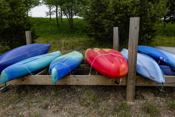 Solomons Maryland Usa Bunten Umgedrehten Kanus Strand — Stockfoto