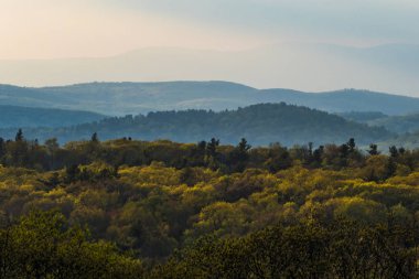 Cornwall, Connecticut, Abd Mohawk Dağı'ndan Berkshire Tepeleri manzarası.