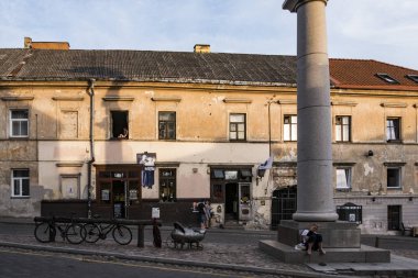 Vilnius, Litvanya Bohem mahallesinde ana meydan ve kafe Uzupio Cumhuriyeti olarak biliyorum.