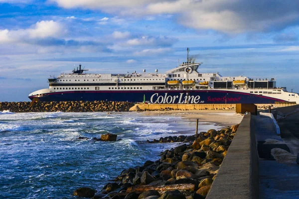 Hirtshals Δανία Πορθμείο Υψηλής Ταχύτητας Των Χρωστικών Γραμμών Αφήνει Τον — Φωτογραφία Αρχείου