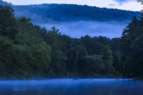 Batı Cornwall, Connecticut Abd Batı Cornwall Housatonic Nehri.