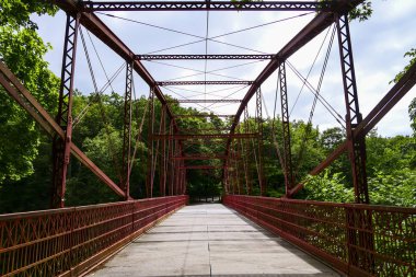 Yeni Milford, Connecticut, Housatonic Nehri üzerinde Usa Lover's Leap State Park ve Lover's Leap Bridge.