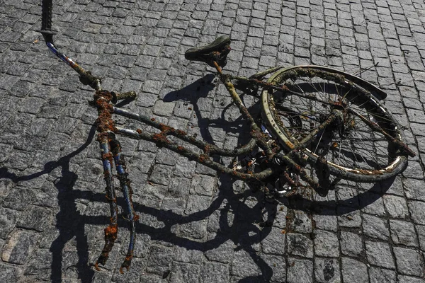 Estocolmo Suecia Las Bicicletas Desechadas Oxidadas Fueron Sacadas Del Lago — Foto de Stock