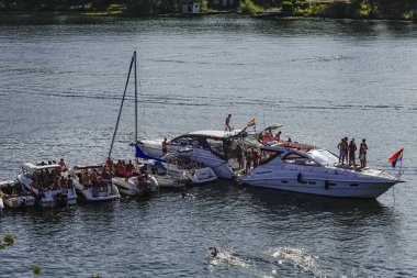 Stockholm, İsveç Pleasure tekneler Gay Pride festivaller sırasında birlikte demirledi.