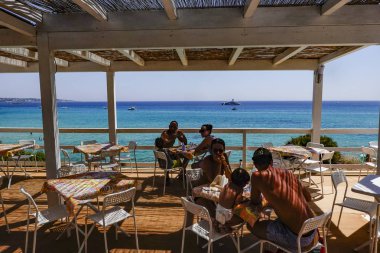 Syracuse, Sicilya, İtalya Bir sahil restoranı Ortygia veya Ortigia ada