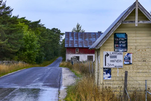 Sundre Gotland Sveç Yol Kenarında Küçük Bir Ahır Bir Sanatları — Stok fotoğraf