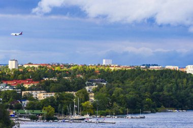 Stockholm, İsveç Malaren Gölü'nün görünümü Bromma banliyösüne ters salar.