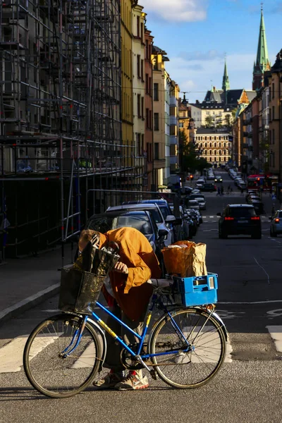 Stockholm Schweden Ein Älterer Mann Läuft Mit Mühe Mit Dem — Stockfoto