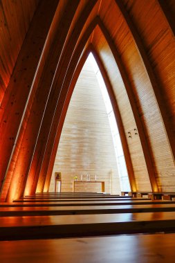 Turku, Finlandiya St. Henry 's Ekümenik Sanat Şapeli 2004 yılında Hirvensalo adasında Finlandiya tahtası üzerine inşa edilmiştir.