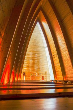 Turku, Finlandiya St. Henry 's Ekümenik Sanat Şapeli 2004 yılında Hirvensalo adasında Finlandiya tahtası üzerine inşa edilmiştir.