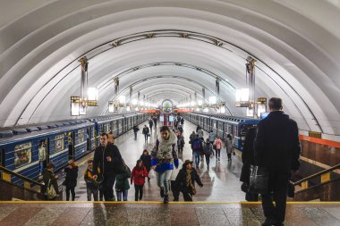 St. Petersburg, Rusya Yolcuları Amiralteyskaya Metro İstasyonu