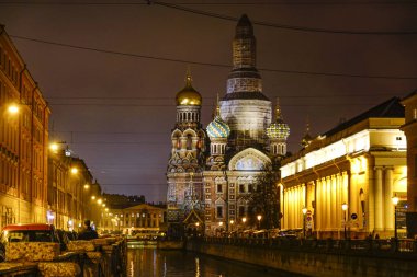 St. Petersburg, Rusya Kurtarıcısı 1880 'lerden kalma dökülen kan kilisesi üzerine.