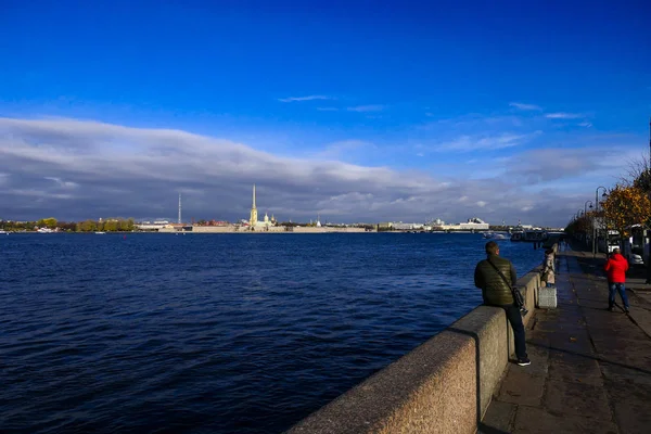 Sankt Petersburg Rosja Nabrzeże Rzeki Newy — Zdjęcie stockowe