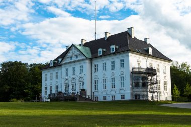 Aarhus, Danimarka Kraliyet Marselisborg Sarayı 'nın dışı.