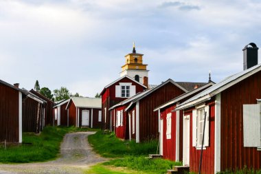 Lulea, İsveç Gammelstaden veya Gammelstad 'daki Nederlulea Kilisesi, Lulea Belediyesi, Norrbotten İlçesi' nde bir yerleşim yeri ve UNESCO Dünya Mirasları Bölgesi olan Gammelstad Kilisesi ile tanınıyor..