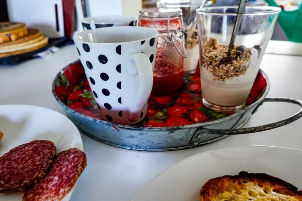 Estocolmo Suécia Café Manhã Para Dois Servido Uma Bandeja — Fotografia de Stock