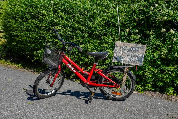 Stockholm Sweden June 2020 Children Bicycle Sign Saying Swedish Drive — Stock Photo, Image