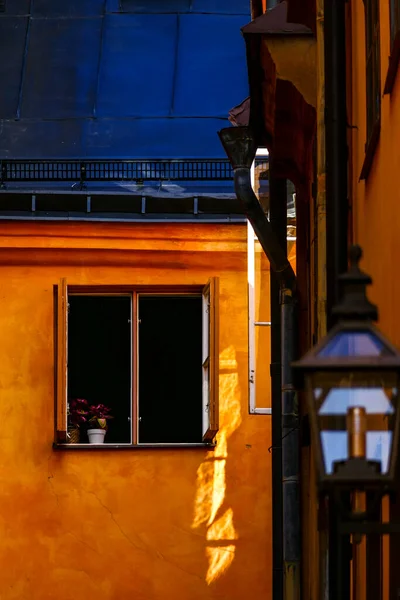 Stockholm Švédsko Dům Okna Yxsmedsgrand Starém Městě Nebo Gamla Stan — Stock fotografie