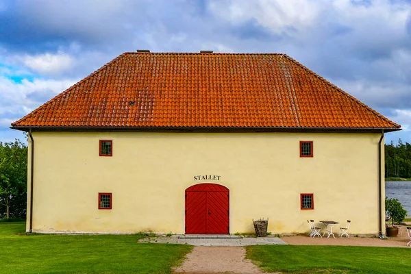 Lidkoping Suécia Edifício Estável Cavalos Medieval Castelo Lacko Margem Sul — Fotografia de Stock
