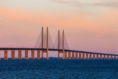 Malmö, İsveç Öresund Köprüsü Kopenhag 'a sabah erkenden.