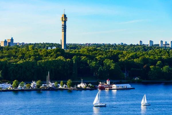 Stockholm Suède Djurgarden Voiliers Tour Kaknas — Photo