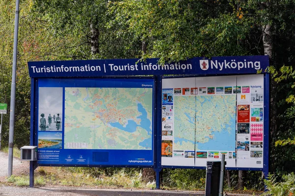 Nyköping Sverige Turistinformationstavla Med Karta — Stockfoto
