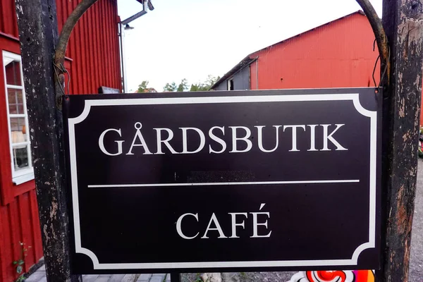 Стокгольм Швеція Знак Шведською Мовою Якому Написано Бутик Фарна Кафе — стокове фото