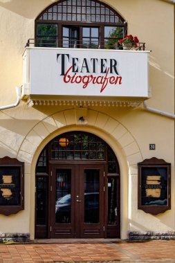 Sunne, İsveç Yerel sinema salonunun ön cephesi ve girişi.