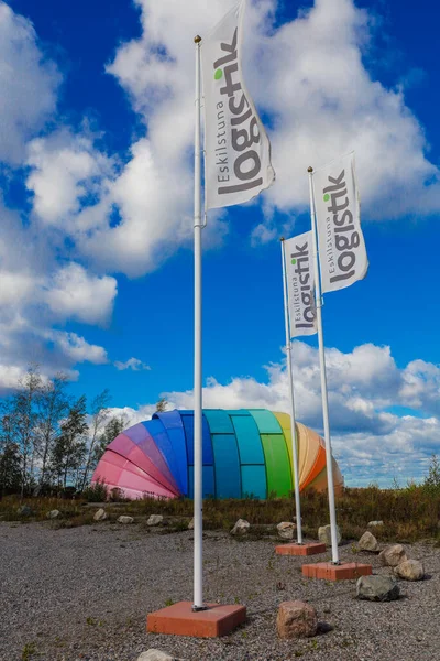 Eskilstuna Suécia Bandeiras Para Parque Logístico Eskilstuna Bolha Armazenamento Multicolorido — Fotografia de Stock