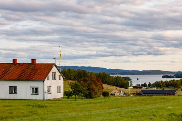 Karlstad Suécia Casa Campo Com Vista Para Lago Mellan Fryken — Fotografia de Stock