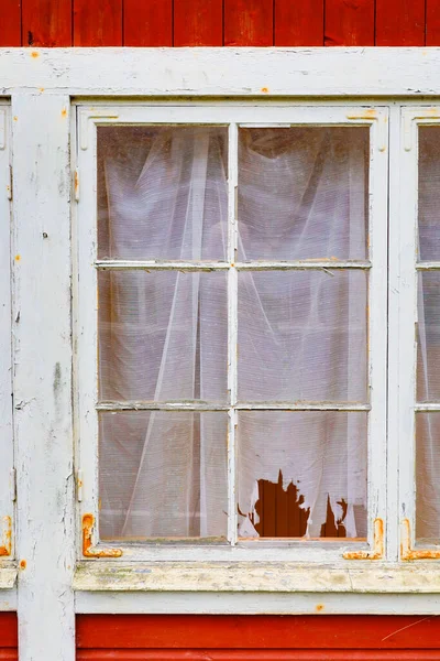 스웨덴의 가르드 버려진 창문과 — 스톡 사진