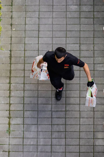Stockholm Sweden Delivery Man Ica Supermaket Chain Delivers Packages Groceries — Stock Photo, Image