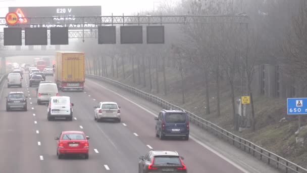 Estocolmo Suecia Tráfico Hacia Sur Autopista Día Nublado — Vídeos de Stock