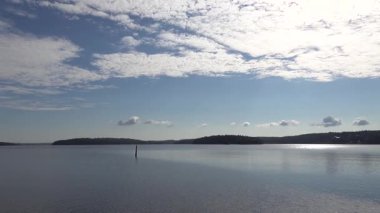 Mariefred, İsveç Yazın Malaren Gölü 'nün manzarası. 
