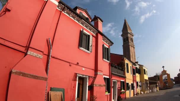 Casas Coloridas Isla Burano Venecia Torre Inclinada San Martino Está — Vídeo de stock