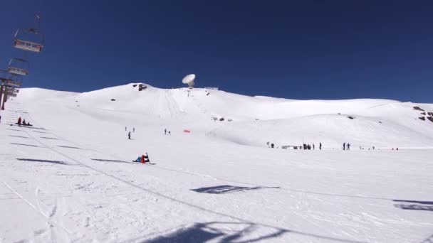Sierra Nevada Hiszpania Kwietnia 2018 Ośrodek Narciarski Snowboardowy Sierra Nevada — Wideo stockowe