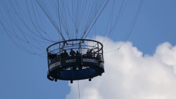 Berlin Németország 2018 Július Hőlégballon Reklámmal Berlinben Németországban Turisztikai Attrakció — Stock videók