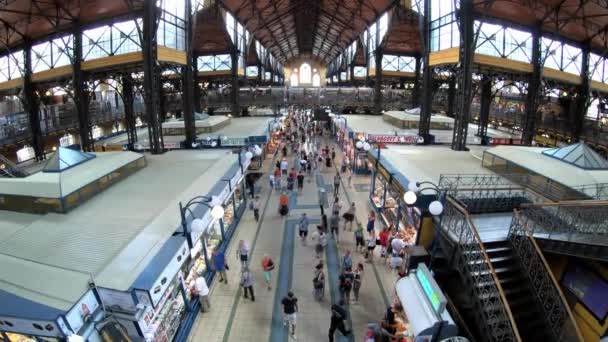 Budapest Ungarn Juli 2018 Menschen Beim Einkaufen Der Zentralen Markthalle — Stockvideo