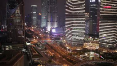 Trafik ve gece Şangay cityscape , Şangay, Çin