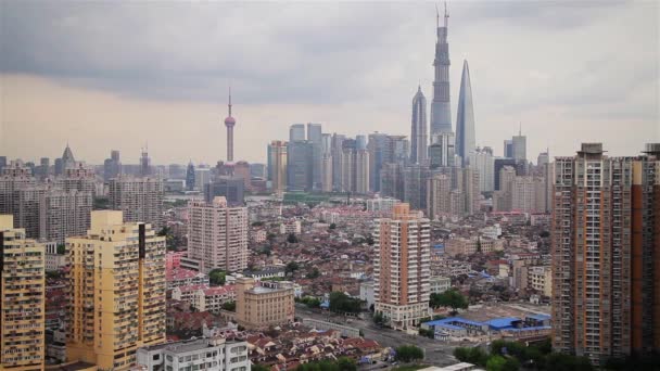 Vista de la escena urbana en Shanghai, Shanghai, China — Vídeo de stock