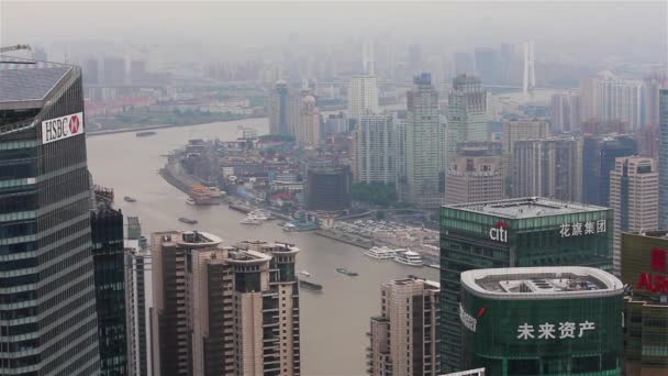 Shanghai Lujiazui financial district and Huangpu river, Shanghai, China — стоковое видео