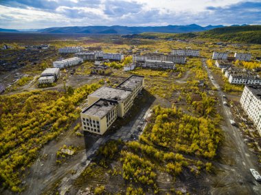 Hayalet şehir Kadykchan, Kolyma, Magadan bölgesihavadan görünümü