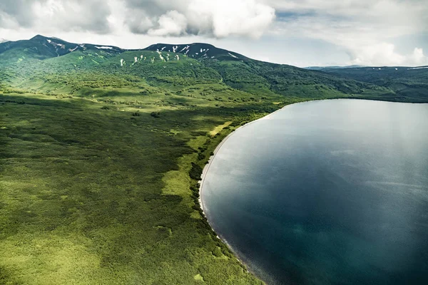 Kamçatka vahşi doğa. Kamçatka dağları. Kamçatka'nın Doğası, Rusya