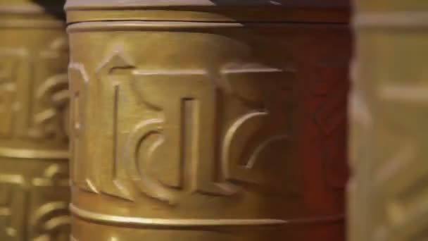 Golden prayer wheels in temple,China — Stock Video