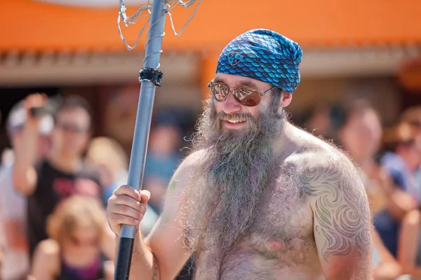 Brooklyn, Ny - Haziran 16: 36 yıllık yaz olay, Coney Island Mermaid Parade 2018.