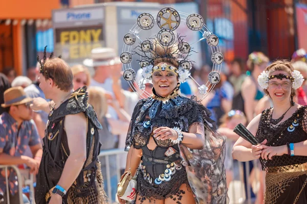 Brooklyn Czerwca Coroczne Letnie Imprezy Coney Island Mermaid Parade 2018 — Zdjęcie stockowe