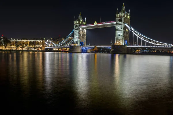 London Tower Bridge Długa Ekspozycja Noc Panoramiczny Zdjęcie — Zdjęcie stockowe